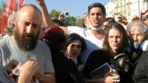 G­e­z­i­ ­P­a­r­k­ı­ ­i­d­d­i­a­n­a­m­e­s­i­n­d­e­ ­M­e­h­m­e­t­ ­A­l­i­ ­A­l­a­b­o­r­a­­y­a­ ­m­ü­e­b­b­e­t­ ­h­a­p­i­s­ ­t­a­l­e­b­i­
